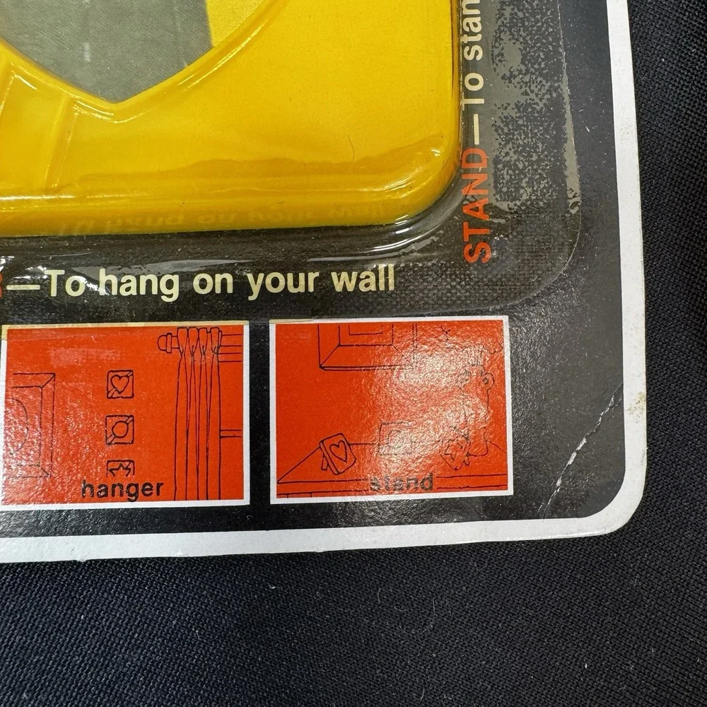 Vtg 70's Set (2) Mag-Neato‎ 3-Way Magnetic Photo Frame Plastic Yellow